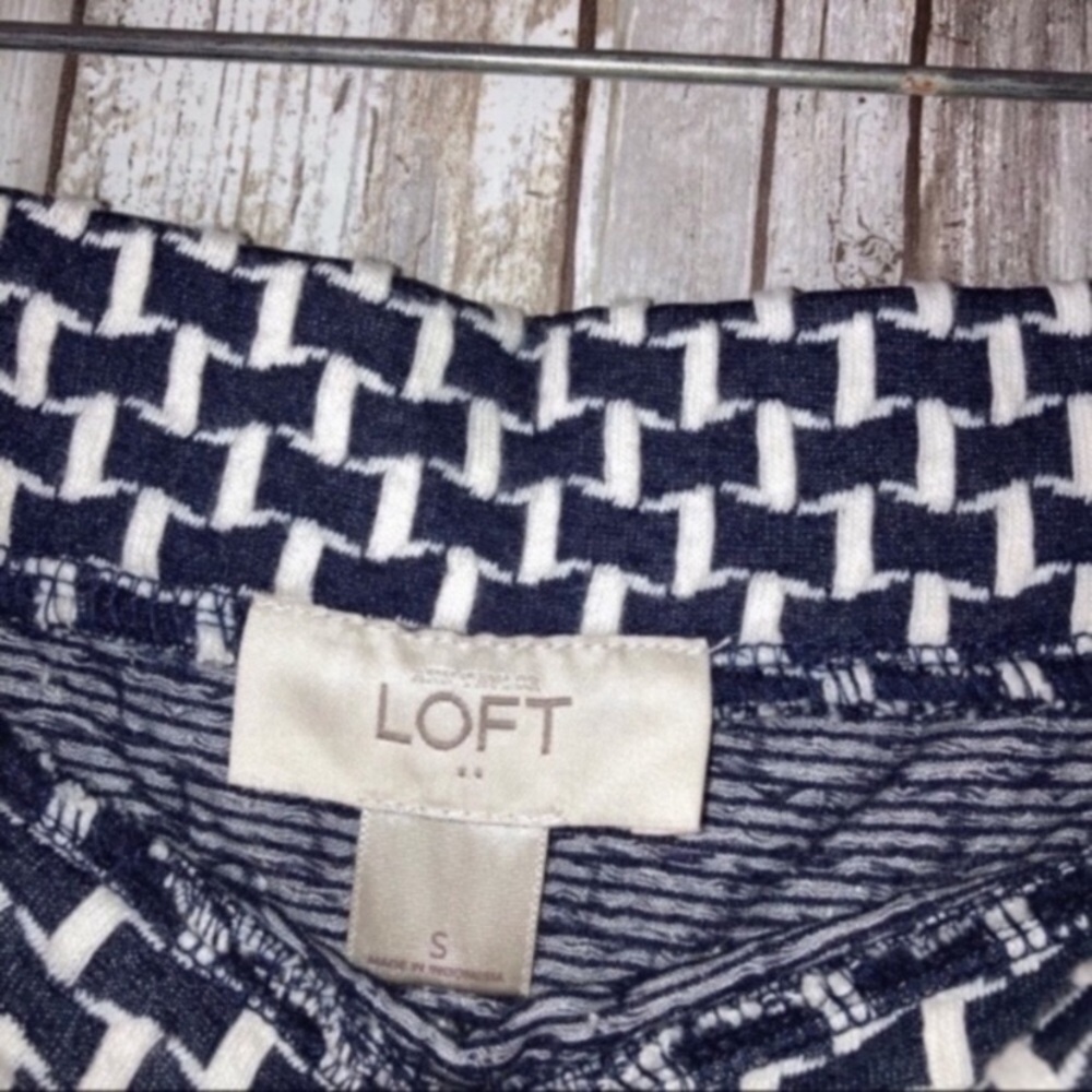 NWT Loft Navy & White Skirt - Picture 3 of 3